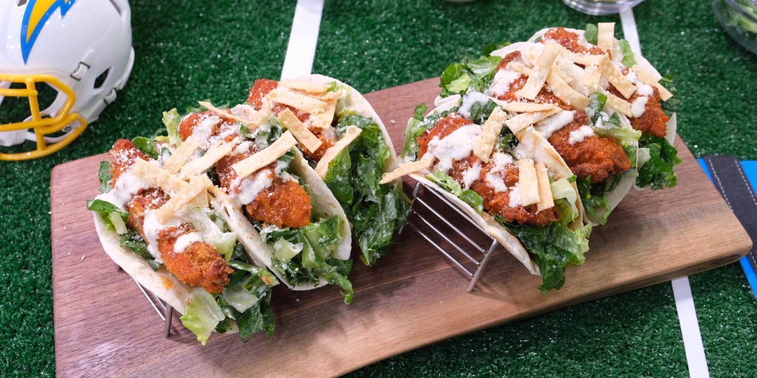 Buffalo Chicken Caesar Salad Tacos Are Perfect for a Party