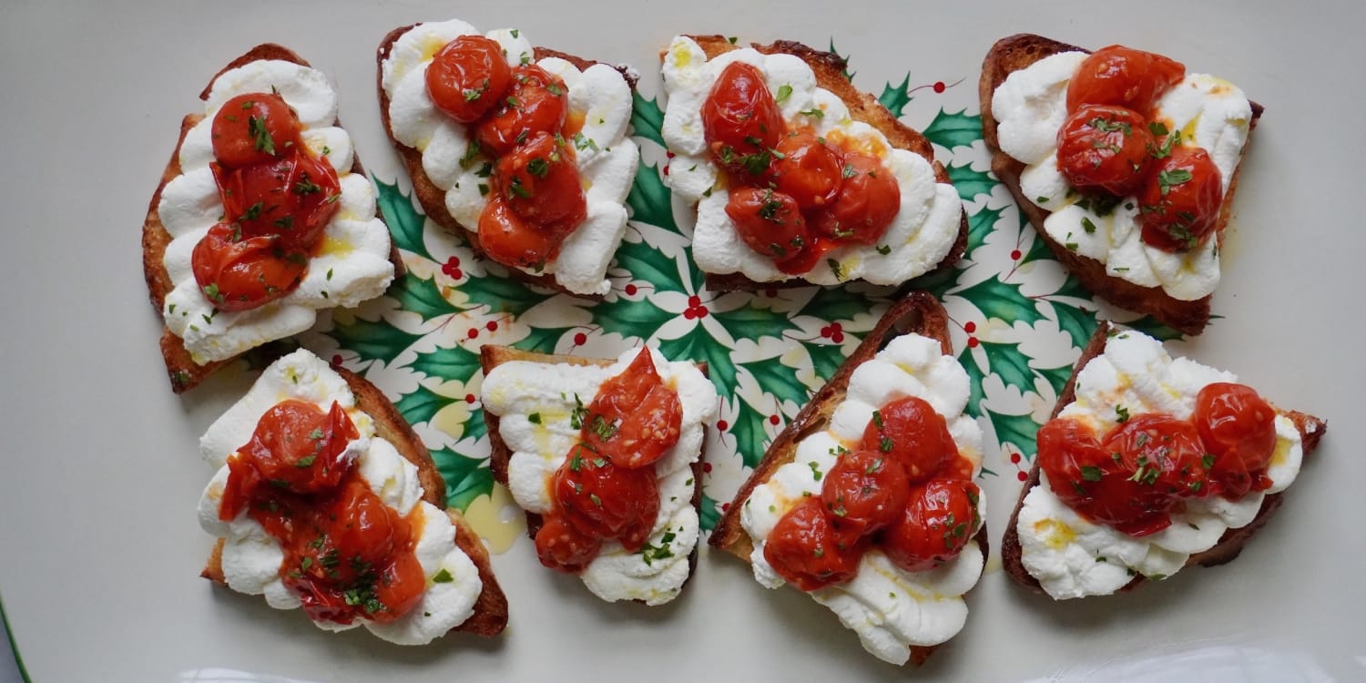 Serve Whipped Ricotta Toast With Blistered Tomatoes as an Easy Holiday Appetizer