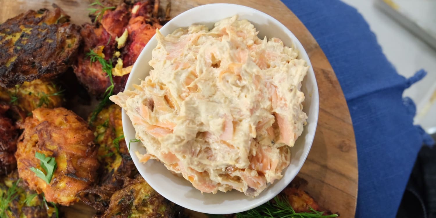 This 5-Minute Spicy Smoked Salmon Dip Is Your New Favorite Party Starter