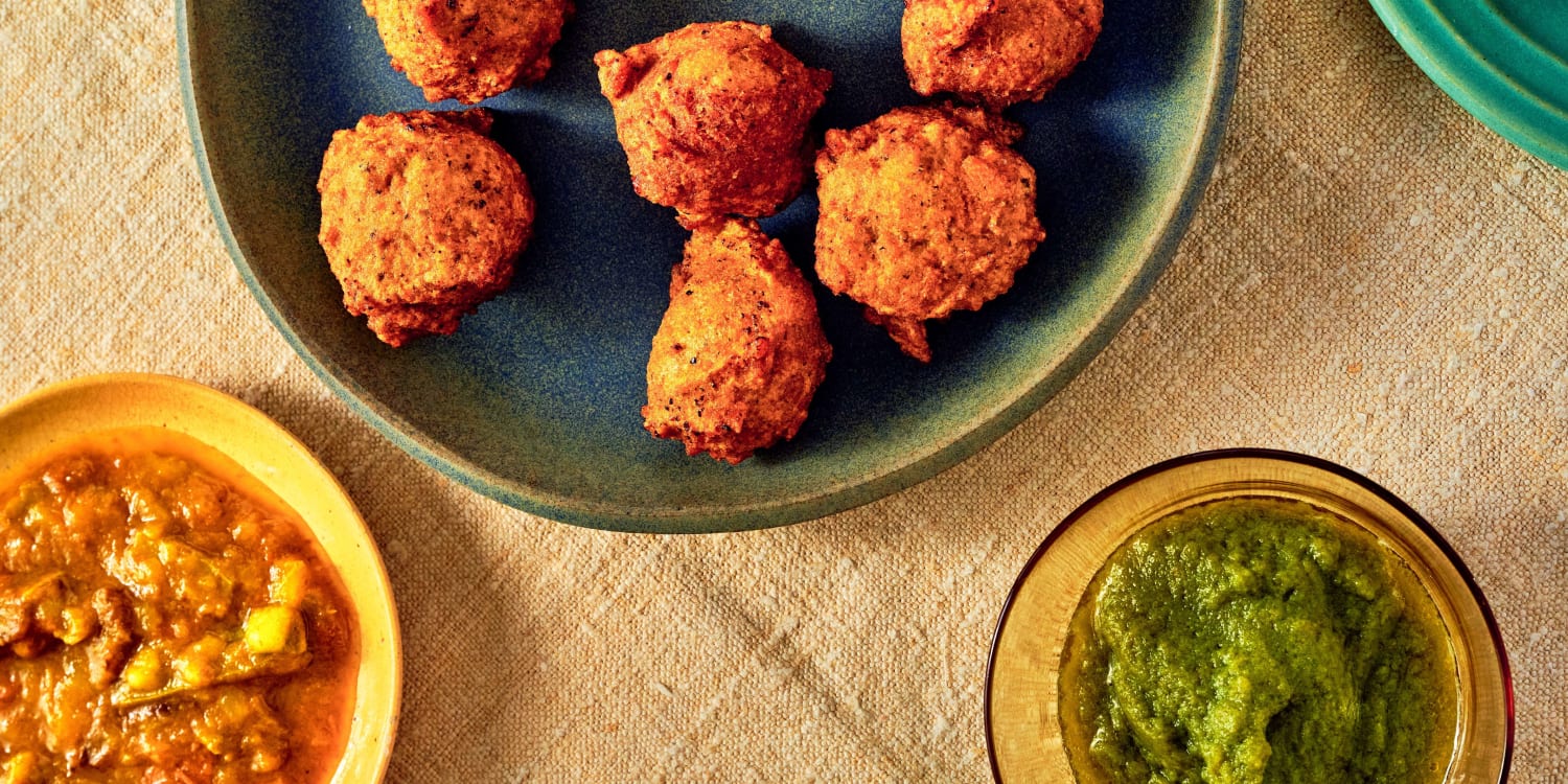 Somali Black-Eyed Pea Fritters Are the Perfect New Year's Eve App