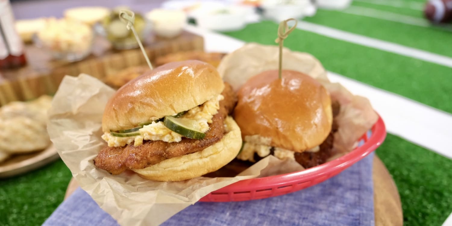 This Hot Honey Pimento Cheese Fried Chicken Sandwich Is a Glorious Game-Day Bite
