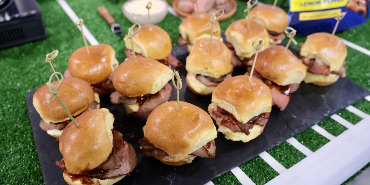 Paper-Thin Sliced Roast Beef Is the Star of These Succulent Sliders