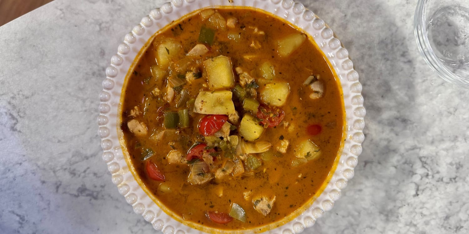 Lemony Chicken Soup Brightens Up a Winter Day