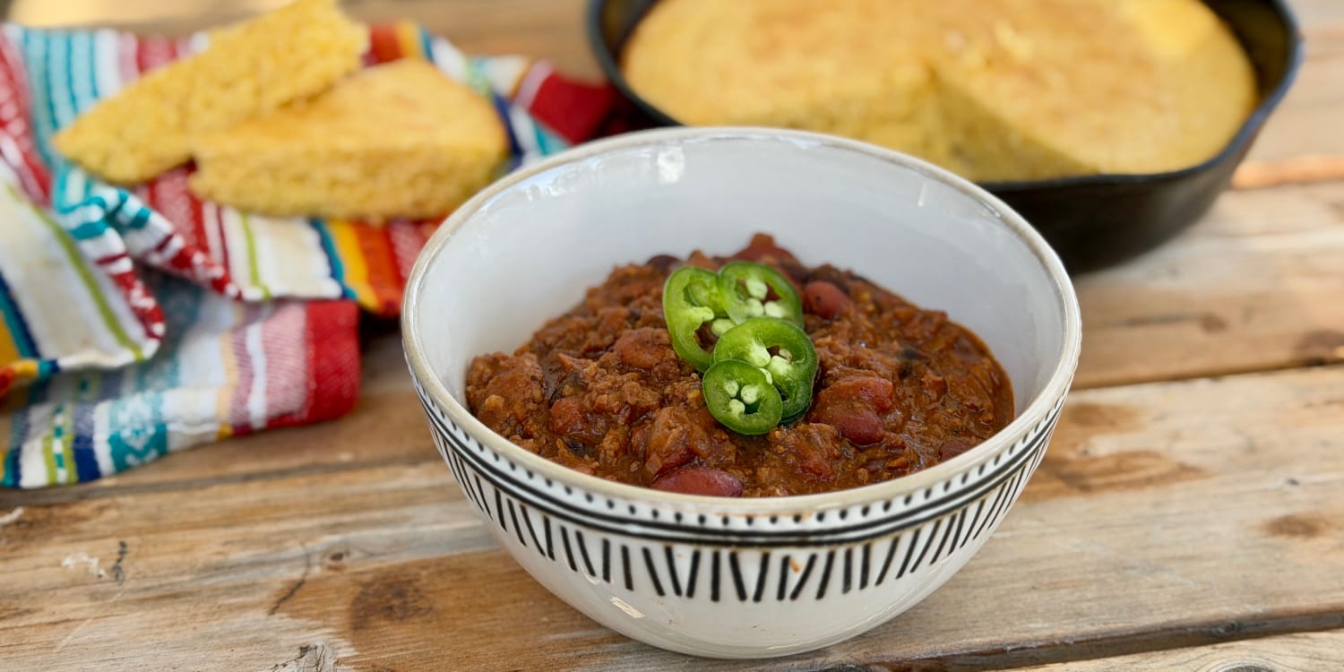 Make the Richest Chili With Dark Beer and Cocoa Powder
