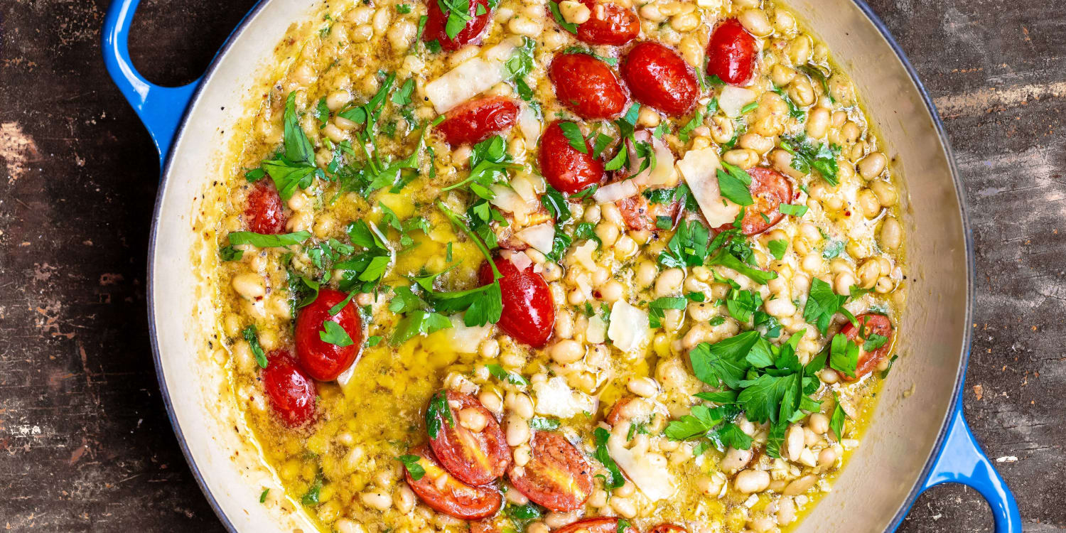 Get Dinner on the Table in 15 With Garlic Parmesan White Beans