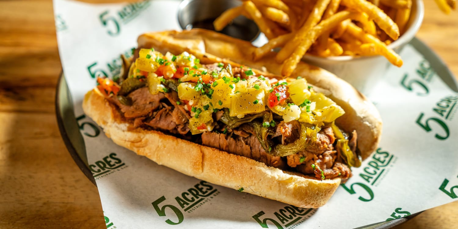 Get your Dip on with Chicago-Style Roast Beef Sandwiches