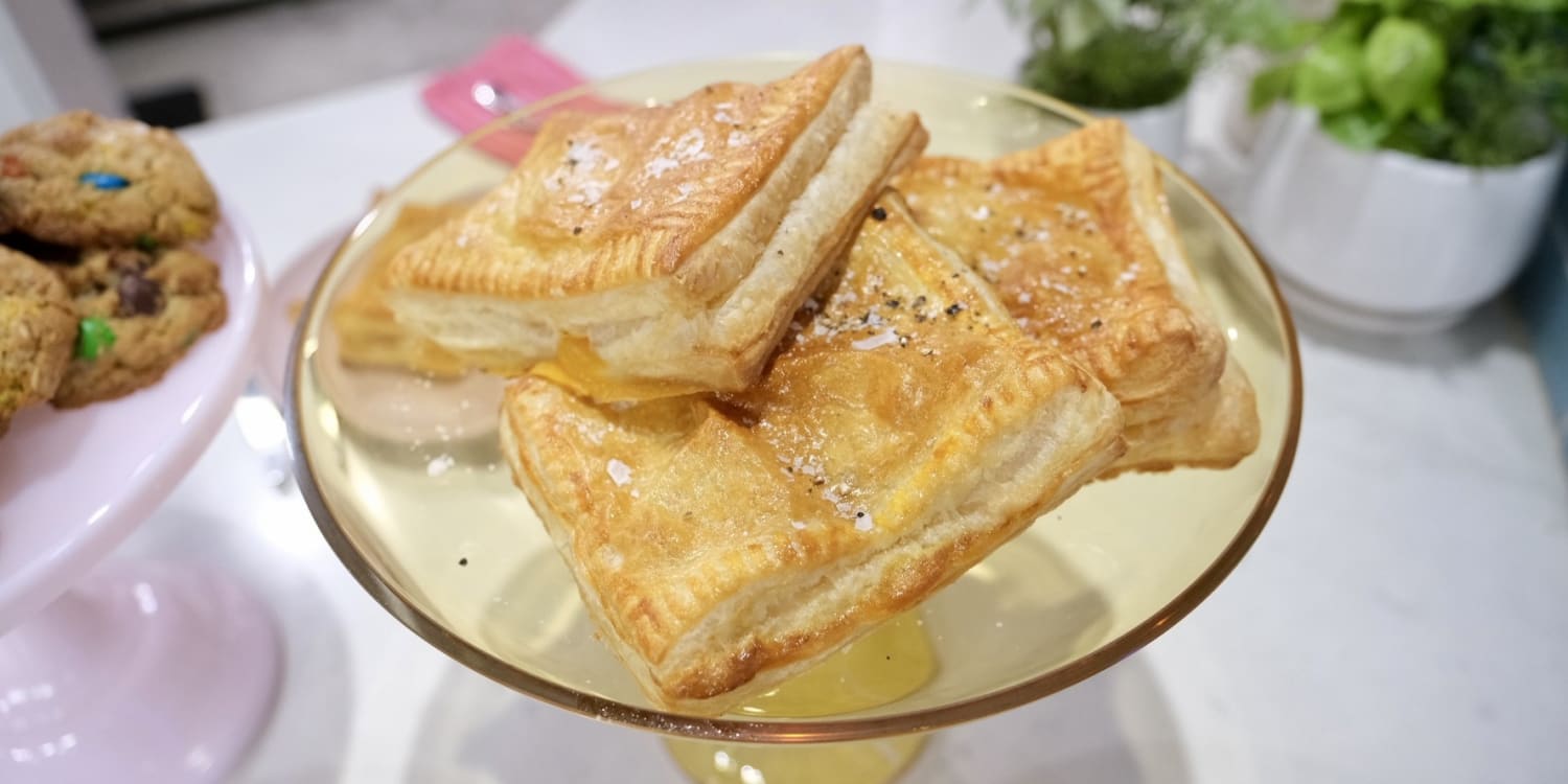 Pop These Ham and Cheese Puff Pastry Tarts Into Your Lunch Box