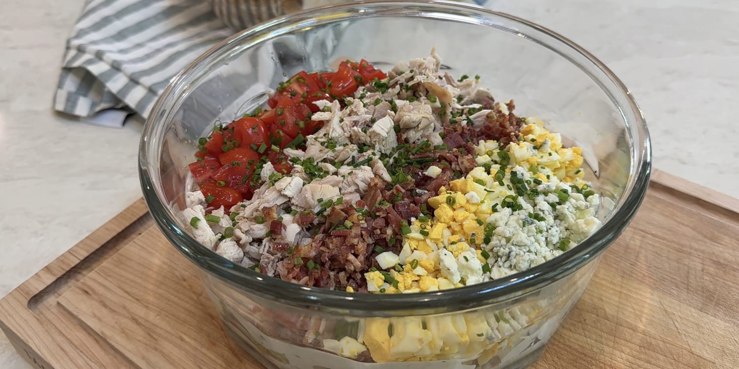 Turn Classic Cobb Salad into a Party-Perfect Dip