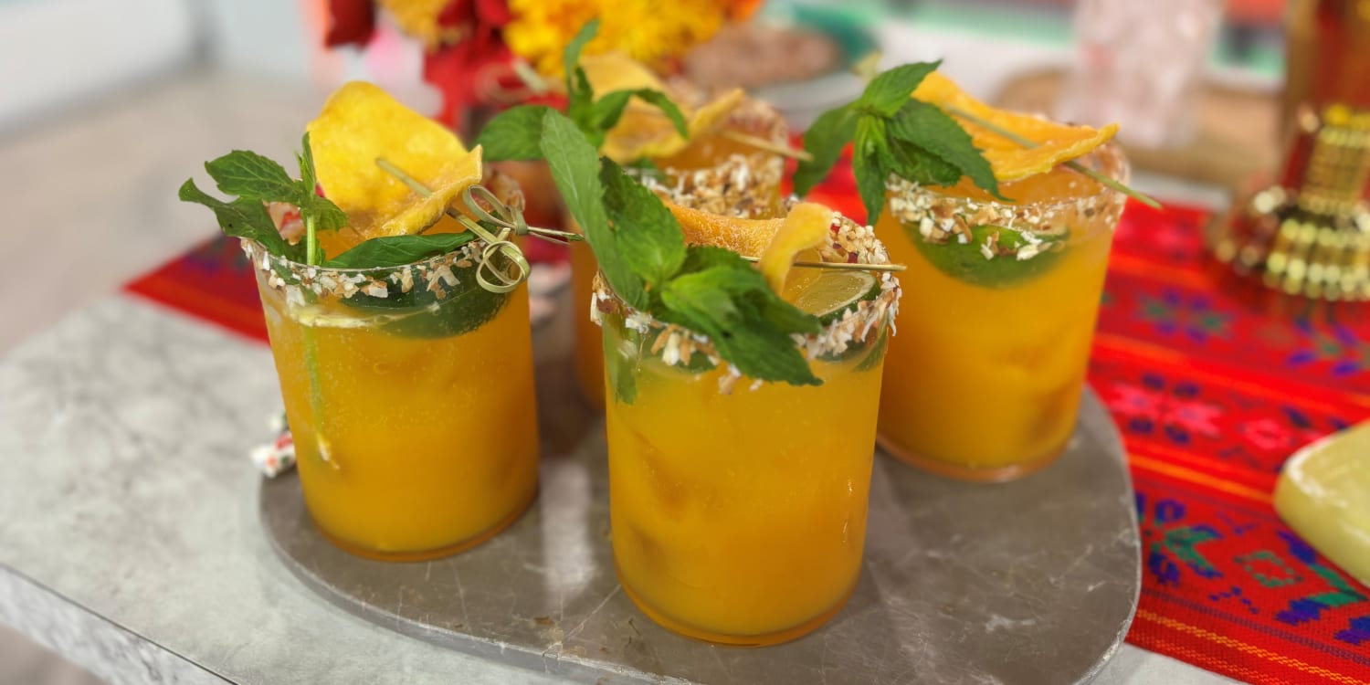 This Sparkling Tropical Refresher Is the Ideal Summer Sip