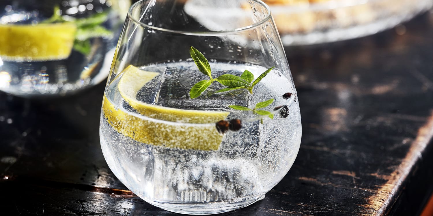 Spanish Gin-Tonics Are All About the Aromatics