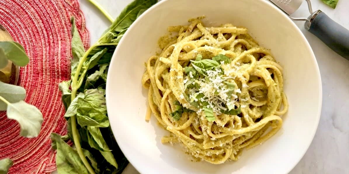 This No-Cook Creamy Lemon Pasta Sauce Is Perfect for a Hot Summer Day
