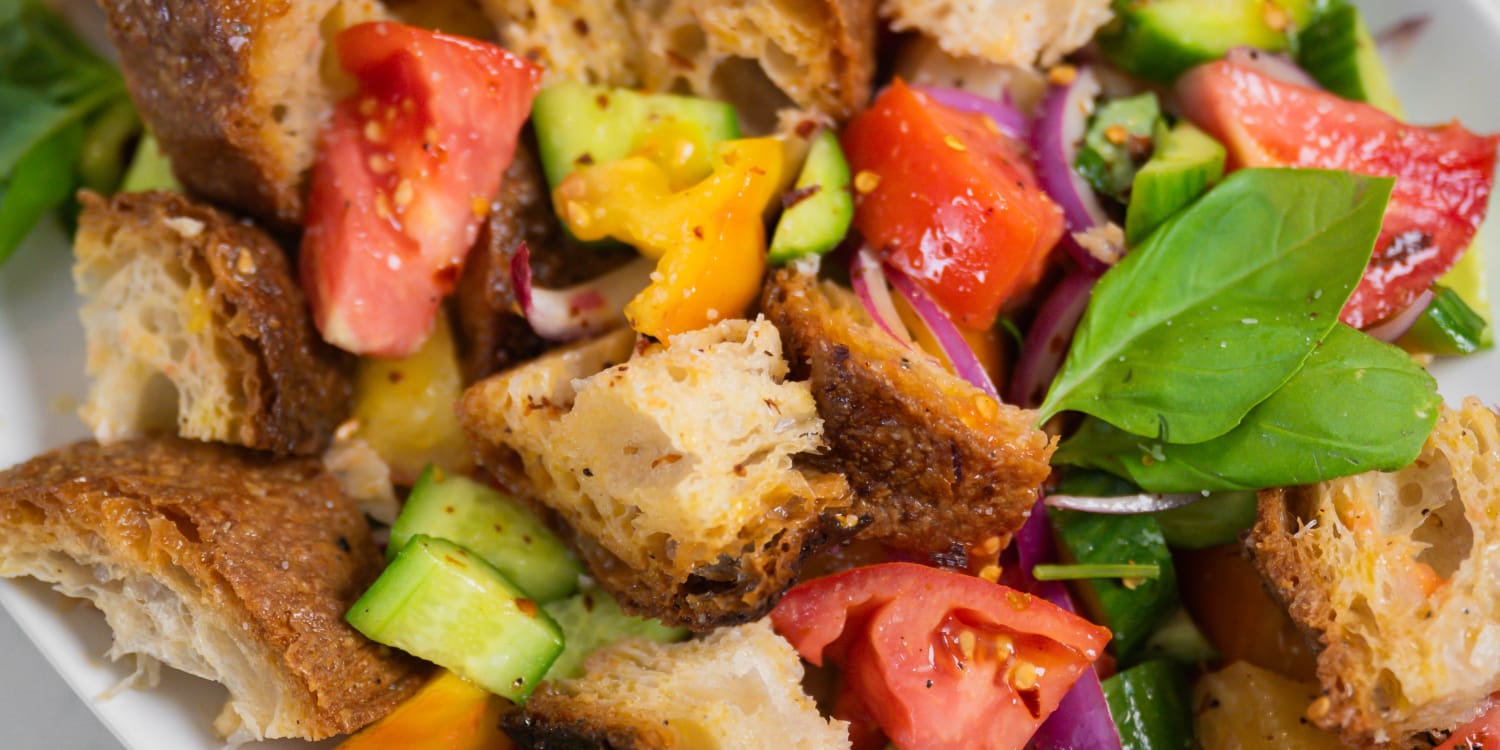 This Panzanella Salad Tastes Like Summer in Tuscany