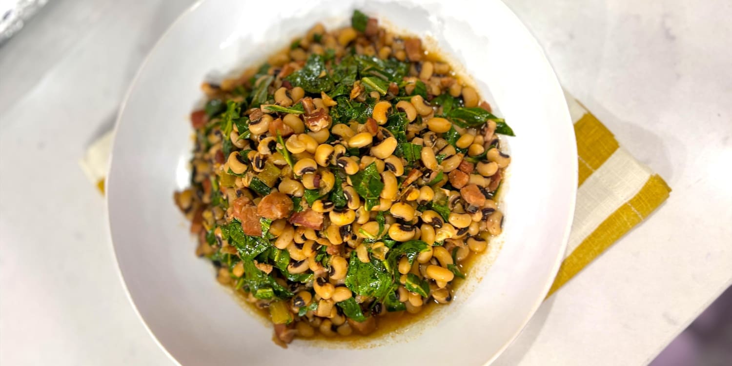 Smoky Black-Eyed Peas Are a Southern, Luck-Filled Tradition