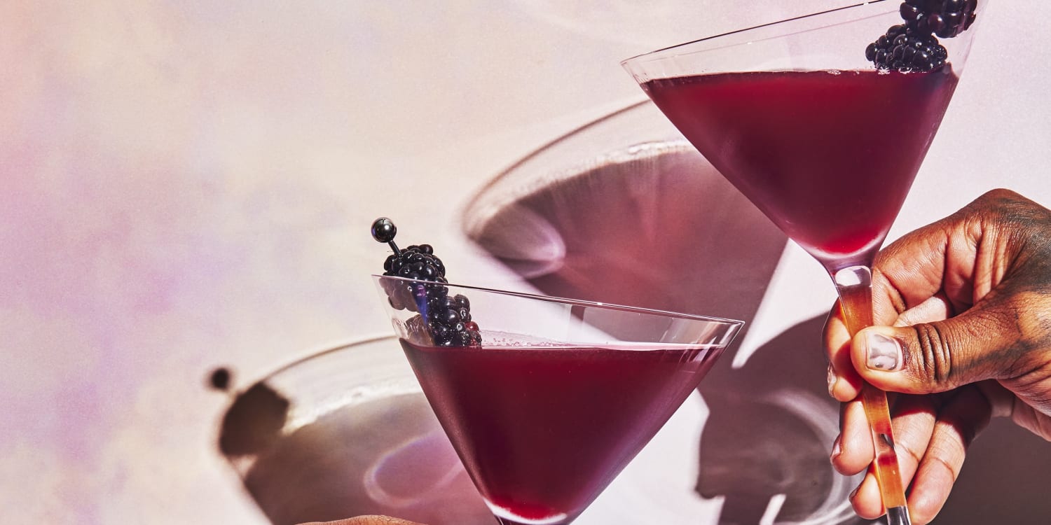 This Blackberry Martini Is Earthy, Layered and Subtly Sweet