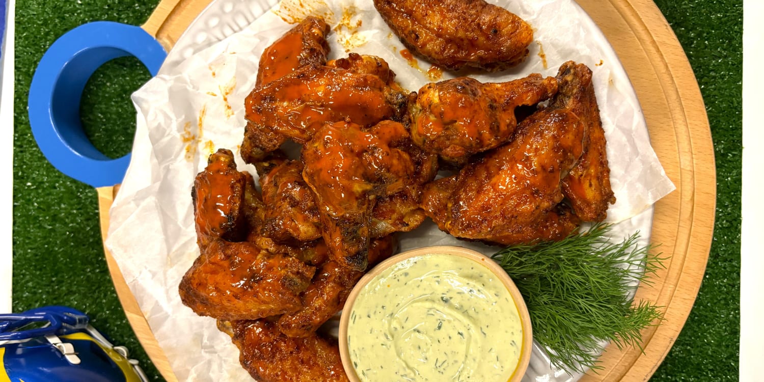 How to Make the Crispiest Oven-Baked Buffalo Wings