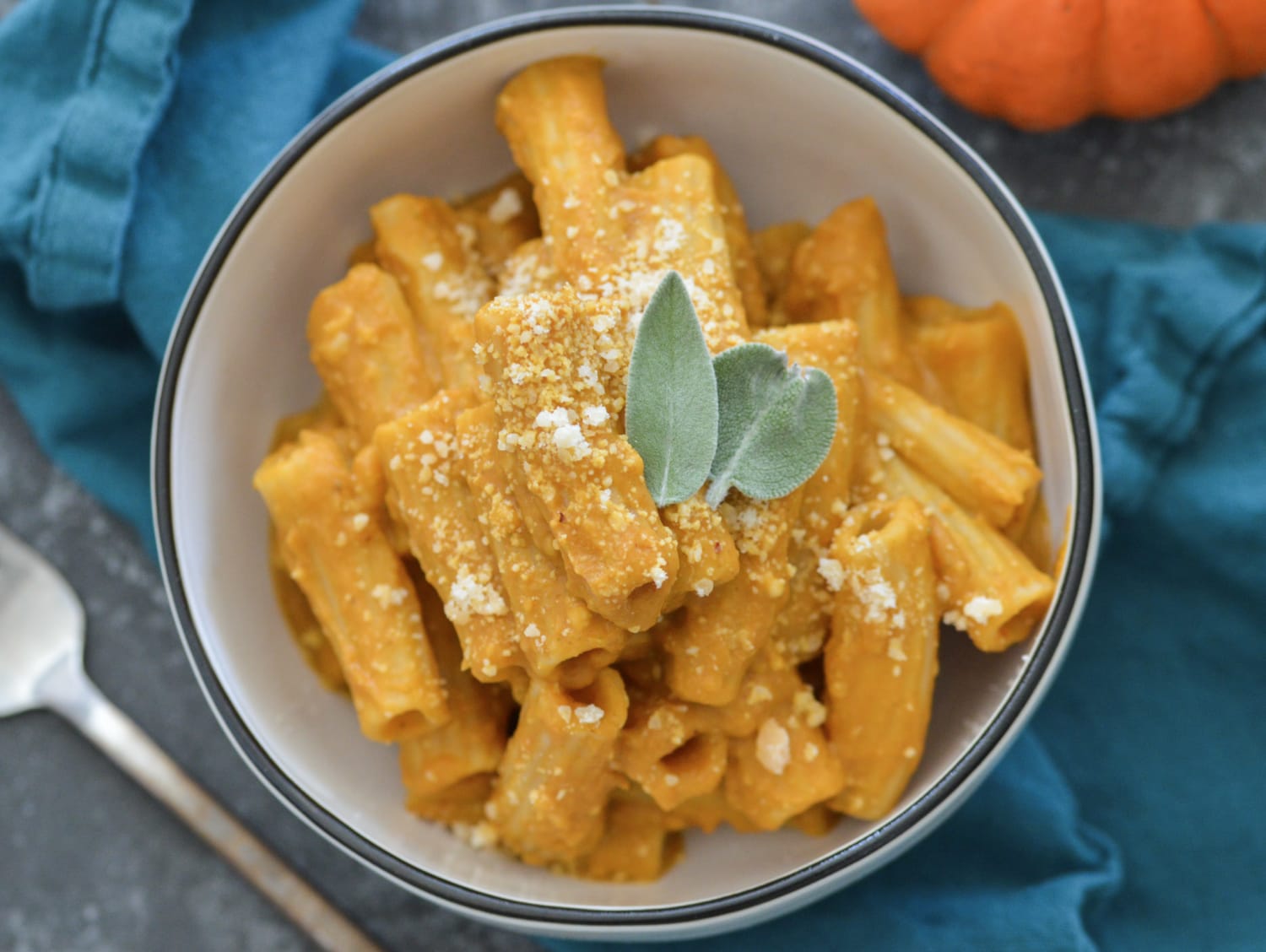 Creamy Pumpkin Pasta Gets a Protein and Fiber Boost From a Surprising Ingredient