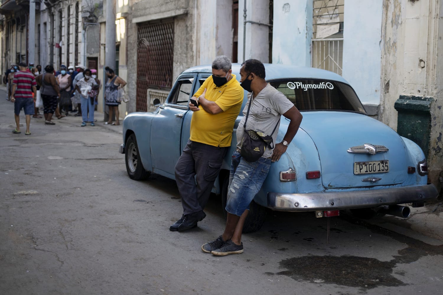 By chat tv in Havana