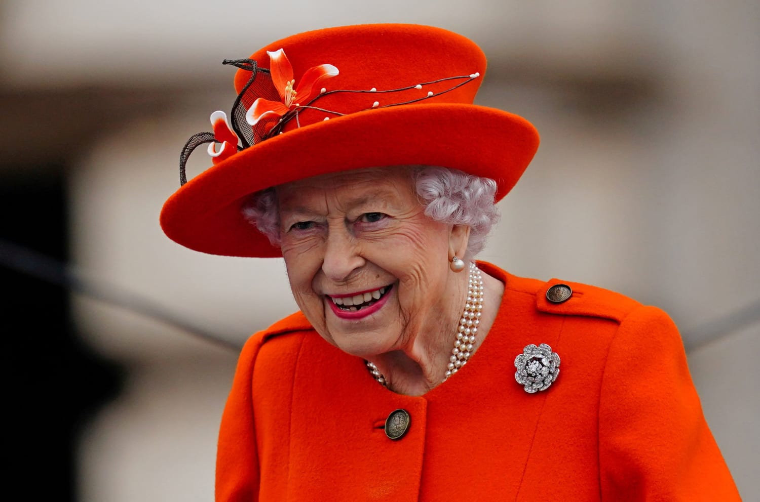 Queen Elizabeth given medical advice to rest for 2 more weeks