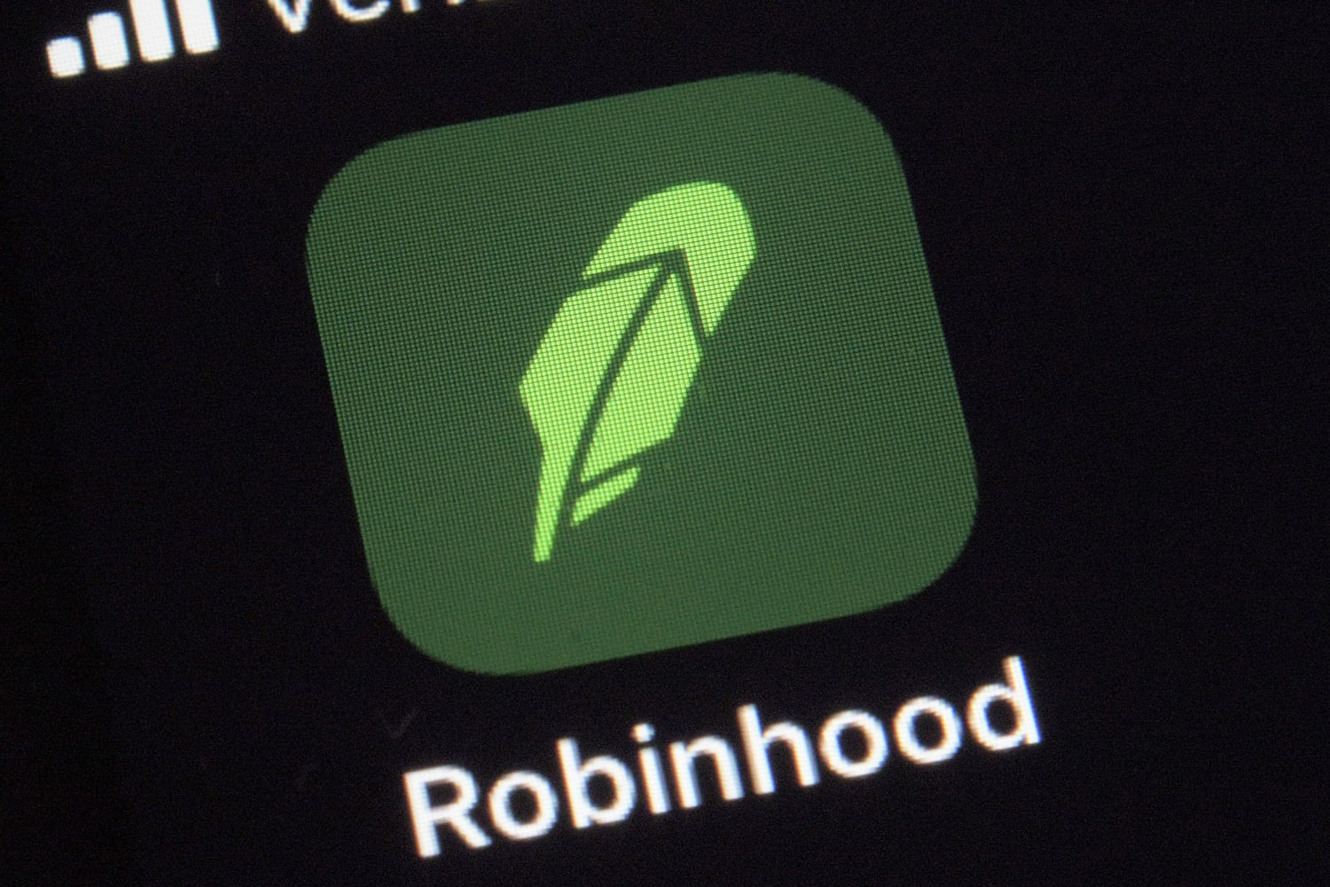 7 million Robinhood user email addresses for sale on hacker forum