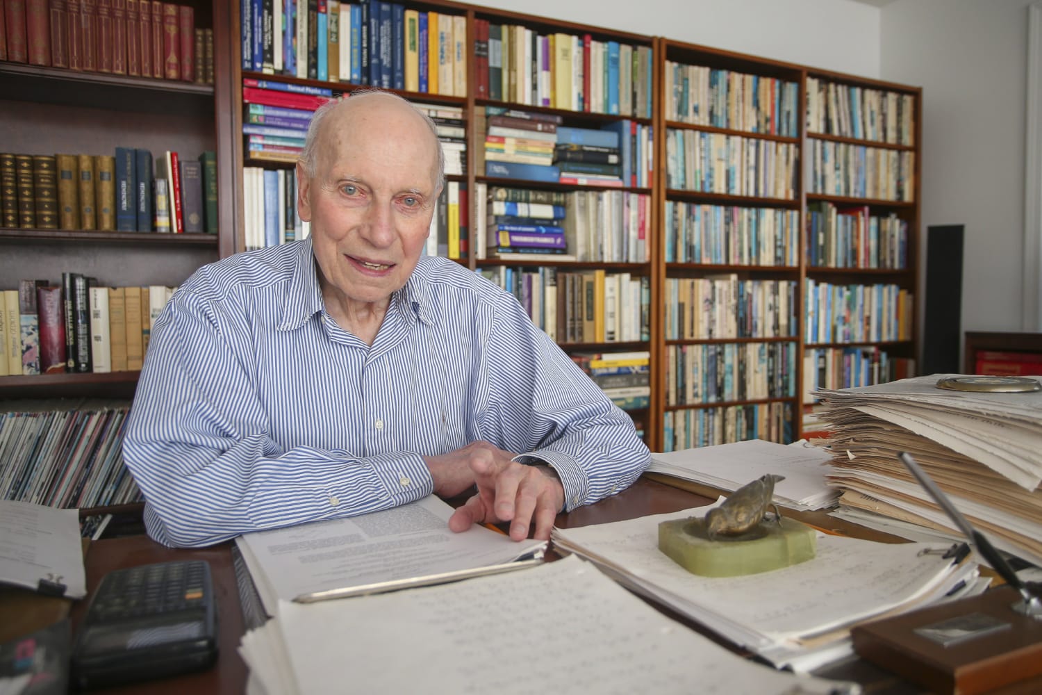 Man, 89, achieves lifelong dream of earning Ph.d in physics