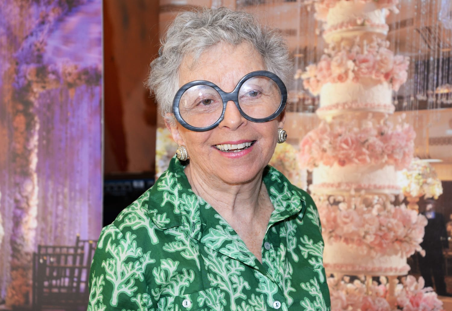 NYC Cake Diva Sylvia Weinstock Demonstrates How To Make A Fancy Cake | Fox  News