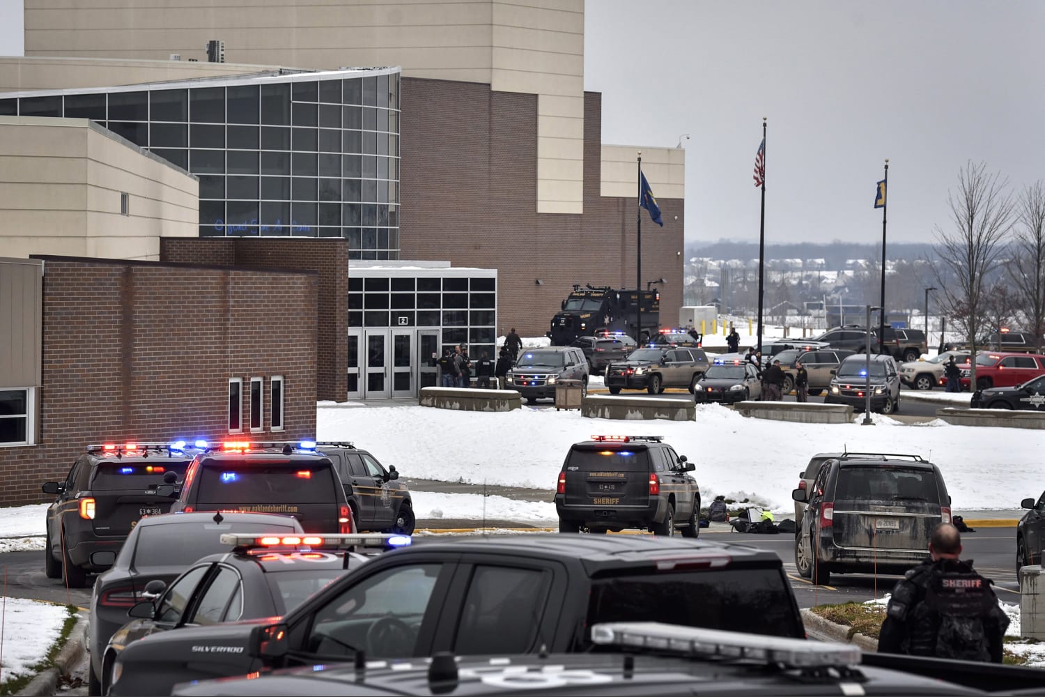 School-officials-unknowingly-gave-Michigan-shooting-suspect-his-backpack-with-gun-and-magazines,-lawyer-says