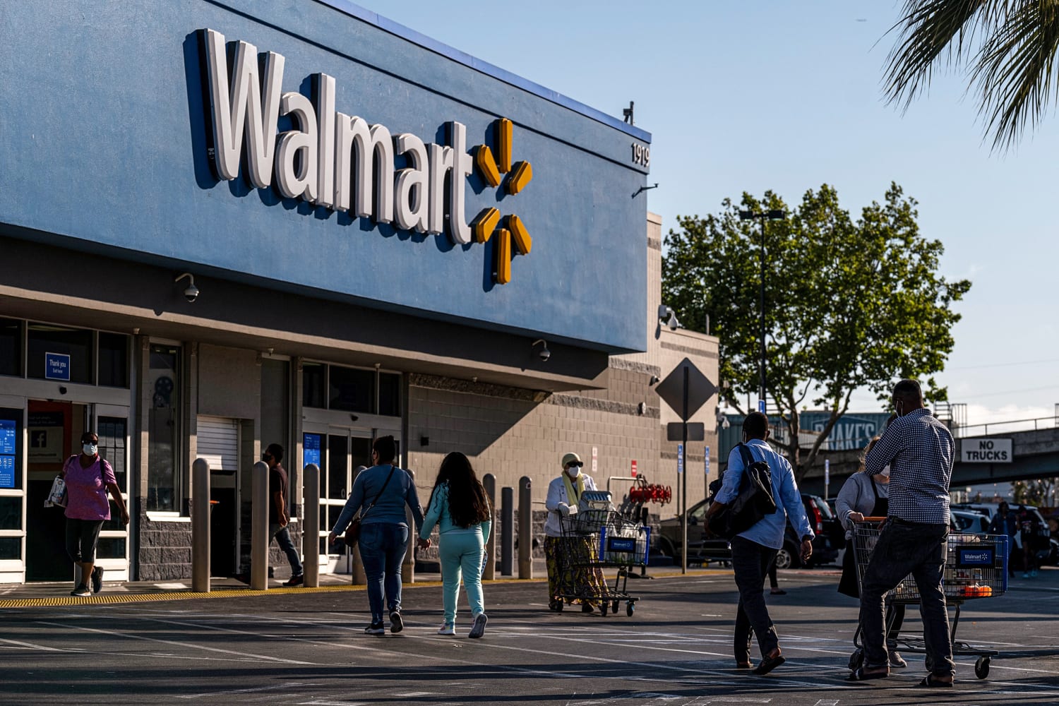 Alabama woman who took on Walmart after shoplifting accusation awarded $2.1M