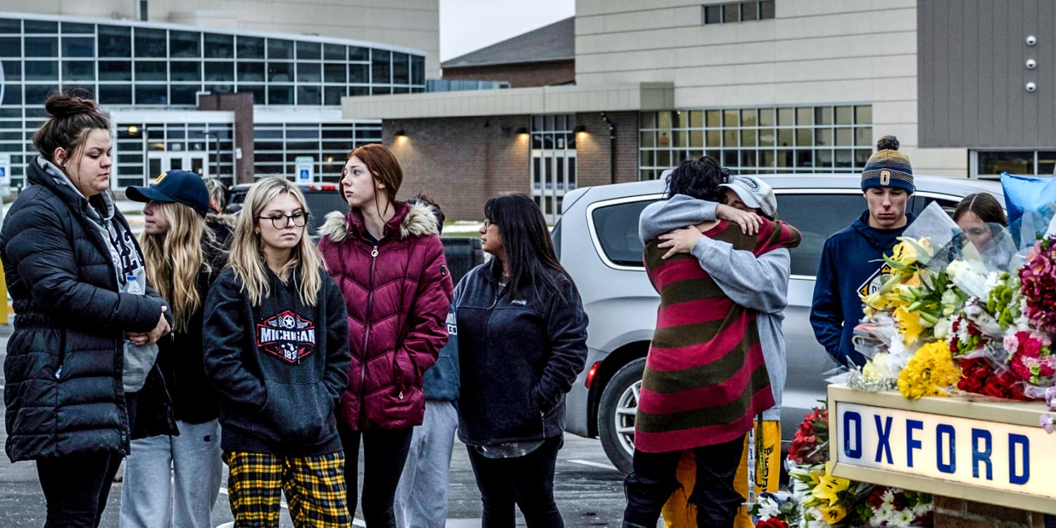 Michigan school shooting suspect’s parents charged with involuntary manslaughter