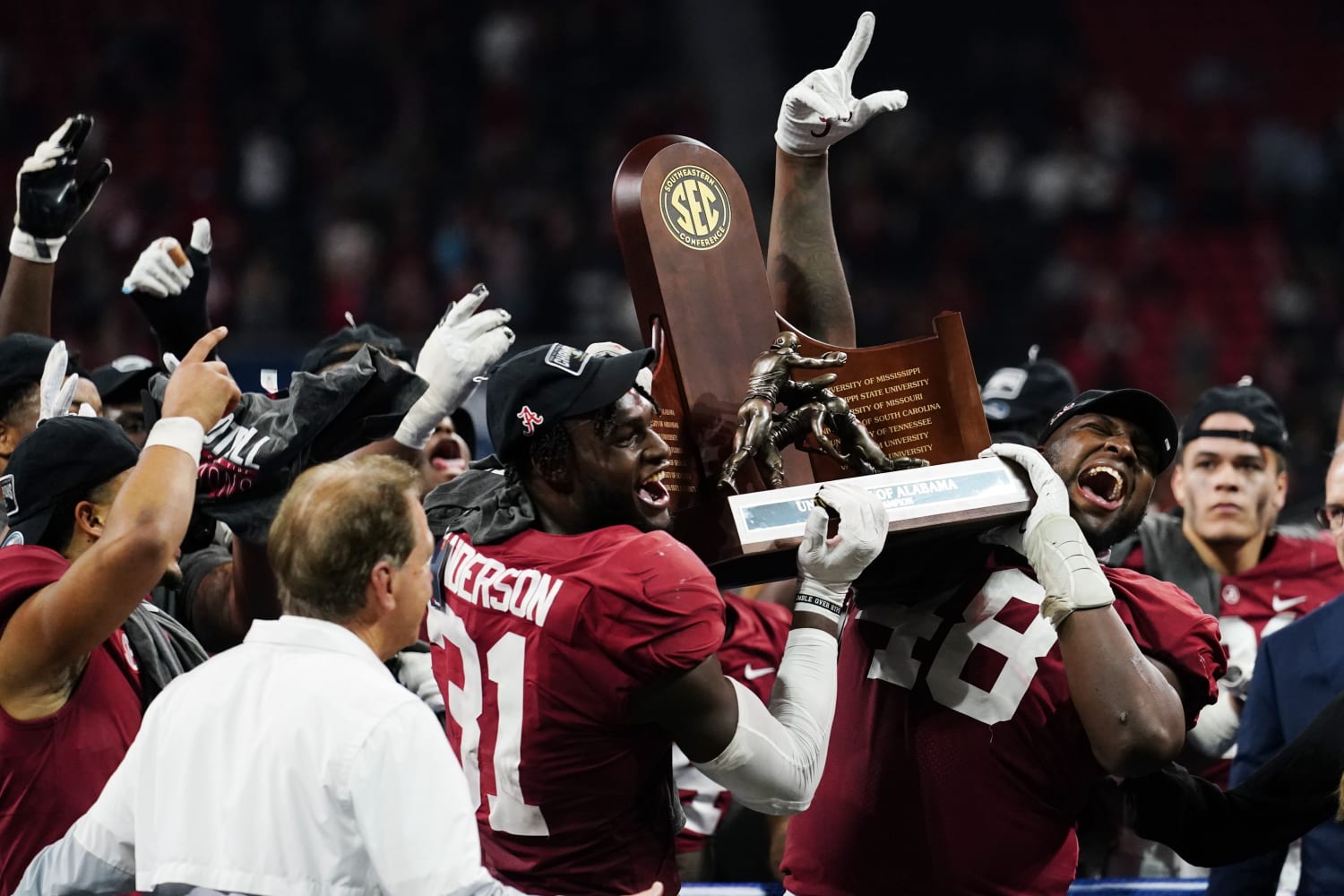 Alabama beats No. 1 Georgia for SEC title