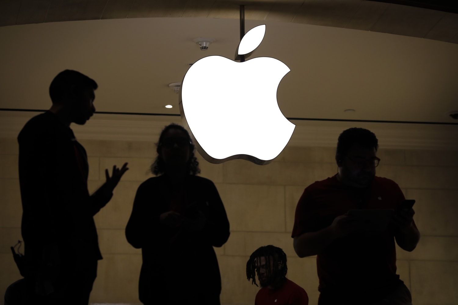 Apple Store Shut: Apple Store In Southlake Texas Forced Shut After