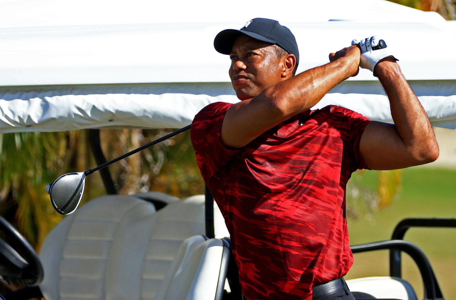 Tiger Woods says he will compete in the PNC Championship with his son