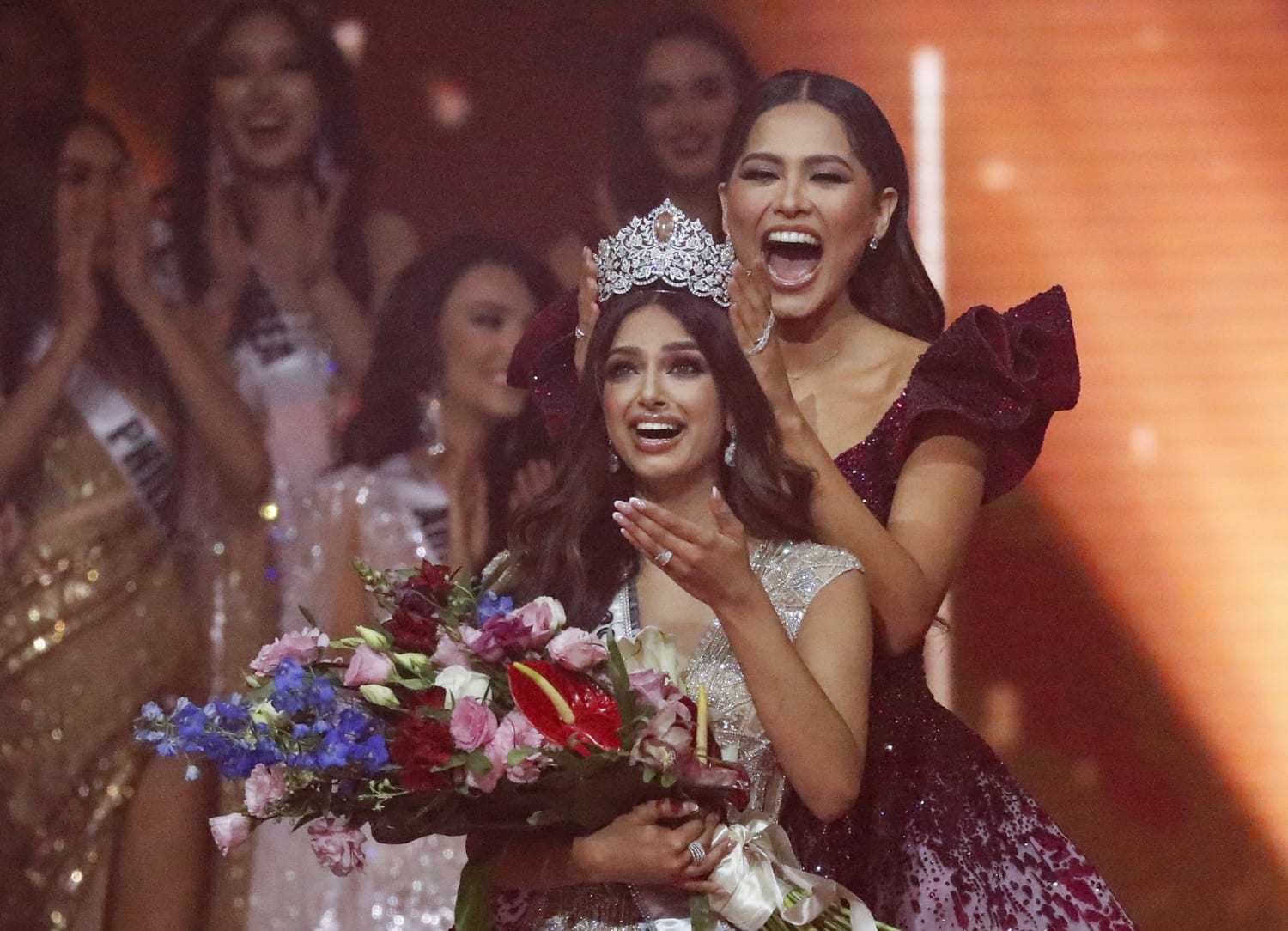 Miss Universe Miss India Harnaaz Sandhu Is Crowned Miss Universe 21