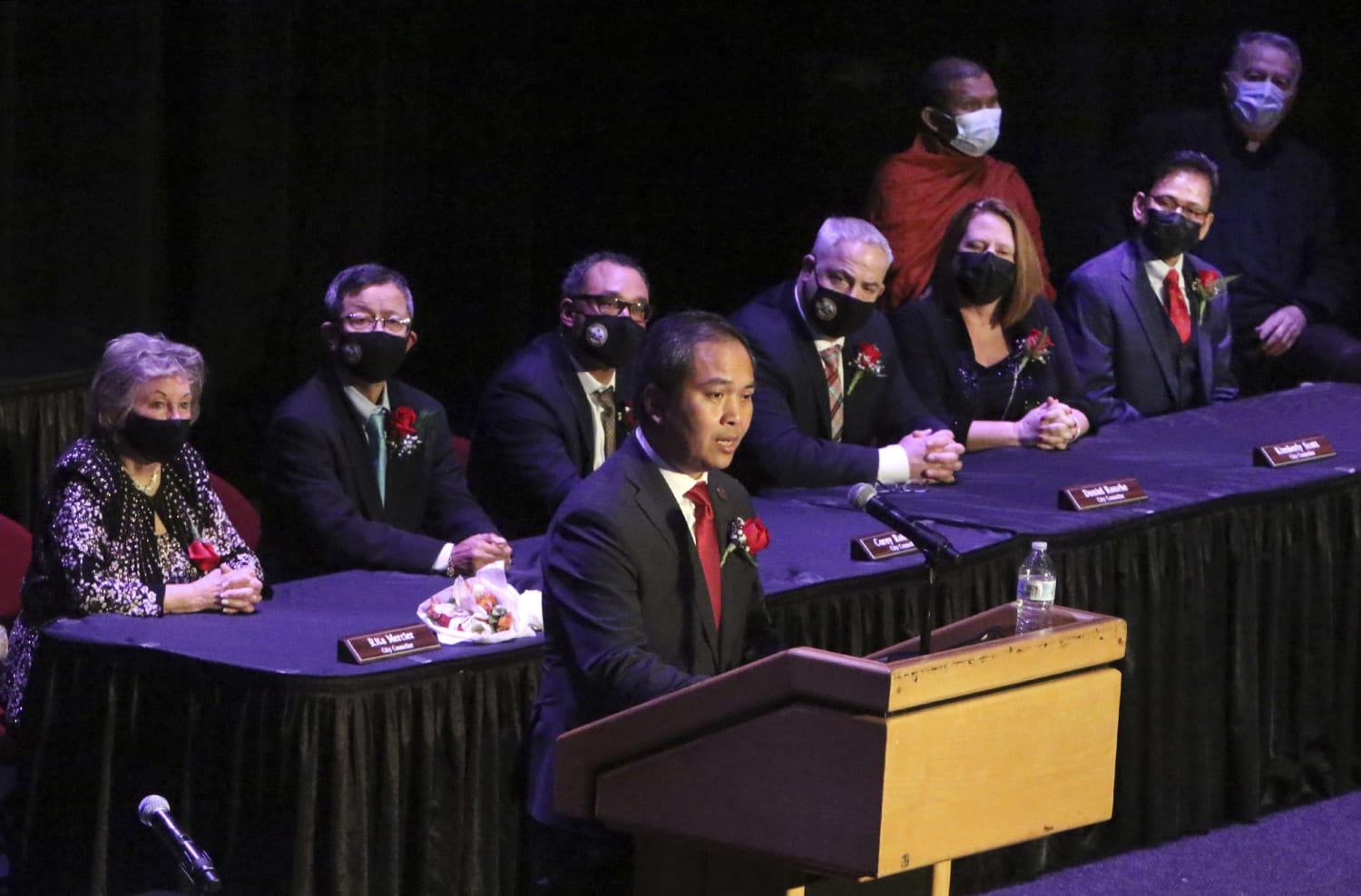 First Cambodian American mayor in U.S. takes office