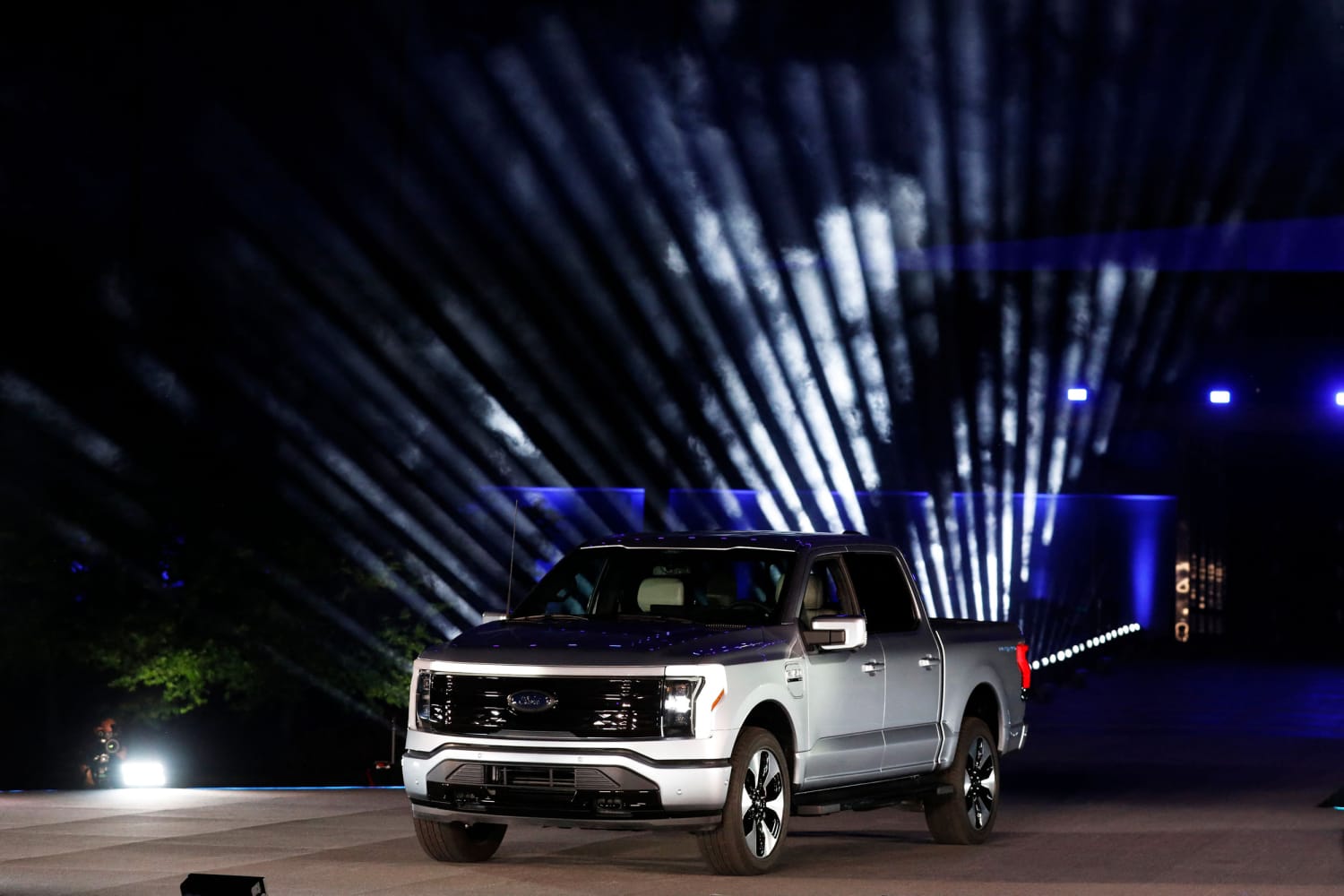 To reach ‘mainstream heartland America,’ Ford takes gamble on electric pickup truck