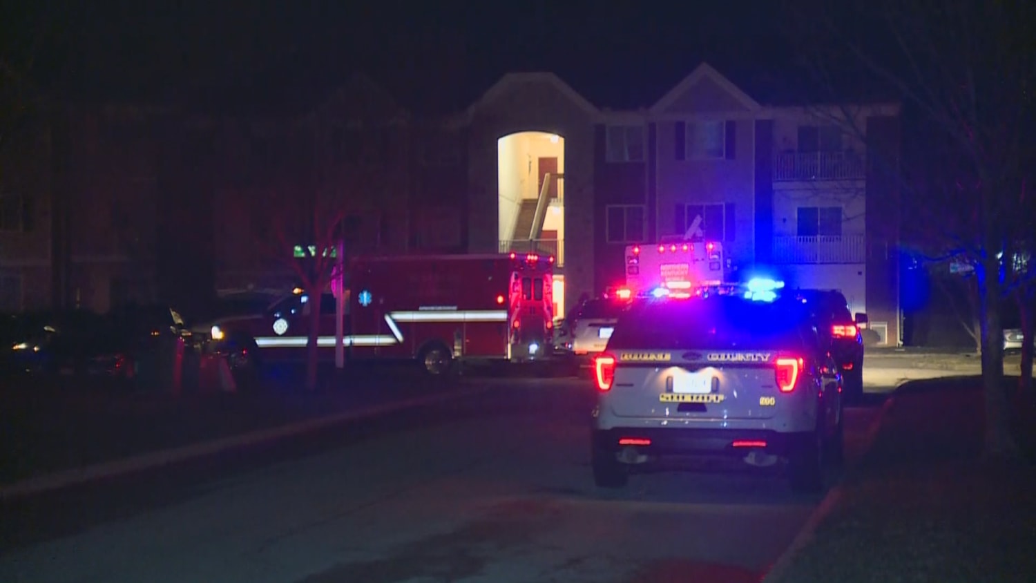 3 dead after 2 adults, 2 children stabbed in Kentucky apartment