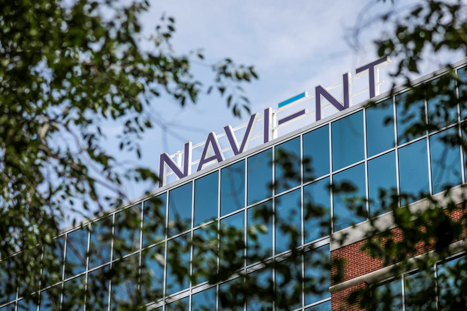 Navient agrees to $1.85B student loan settlement with states
