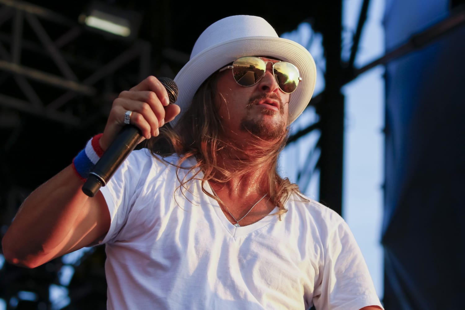 Kid Rock says he won't perform at venues that require vaccines or masks