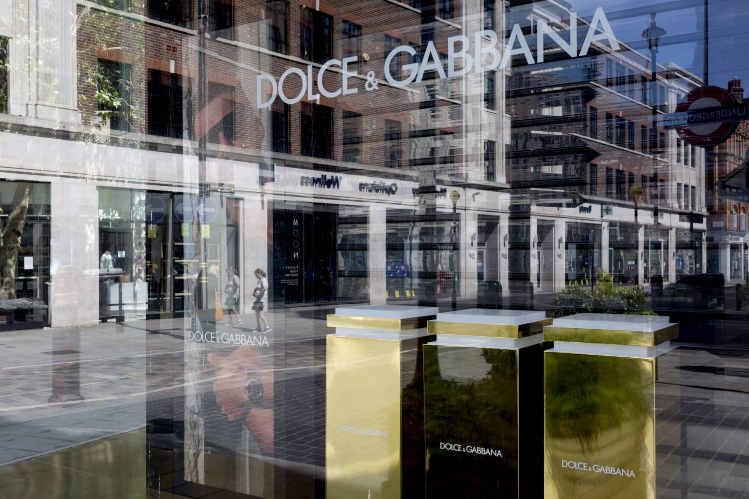Dolce&Gabbana announces it will drop use of animal fur starting this year