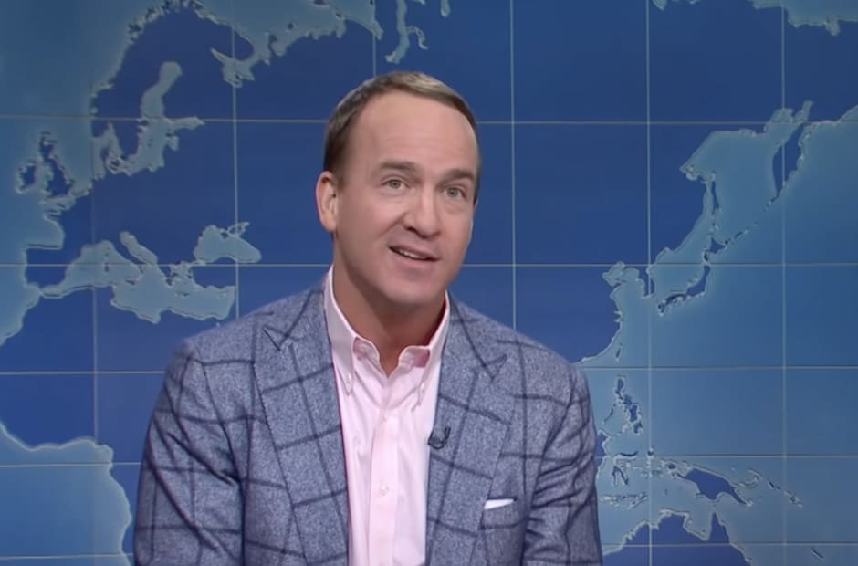 Video: Peyton Manning reviews of 'Emily in Paris' on 'SNL'