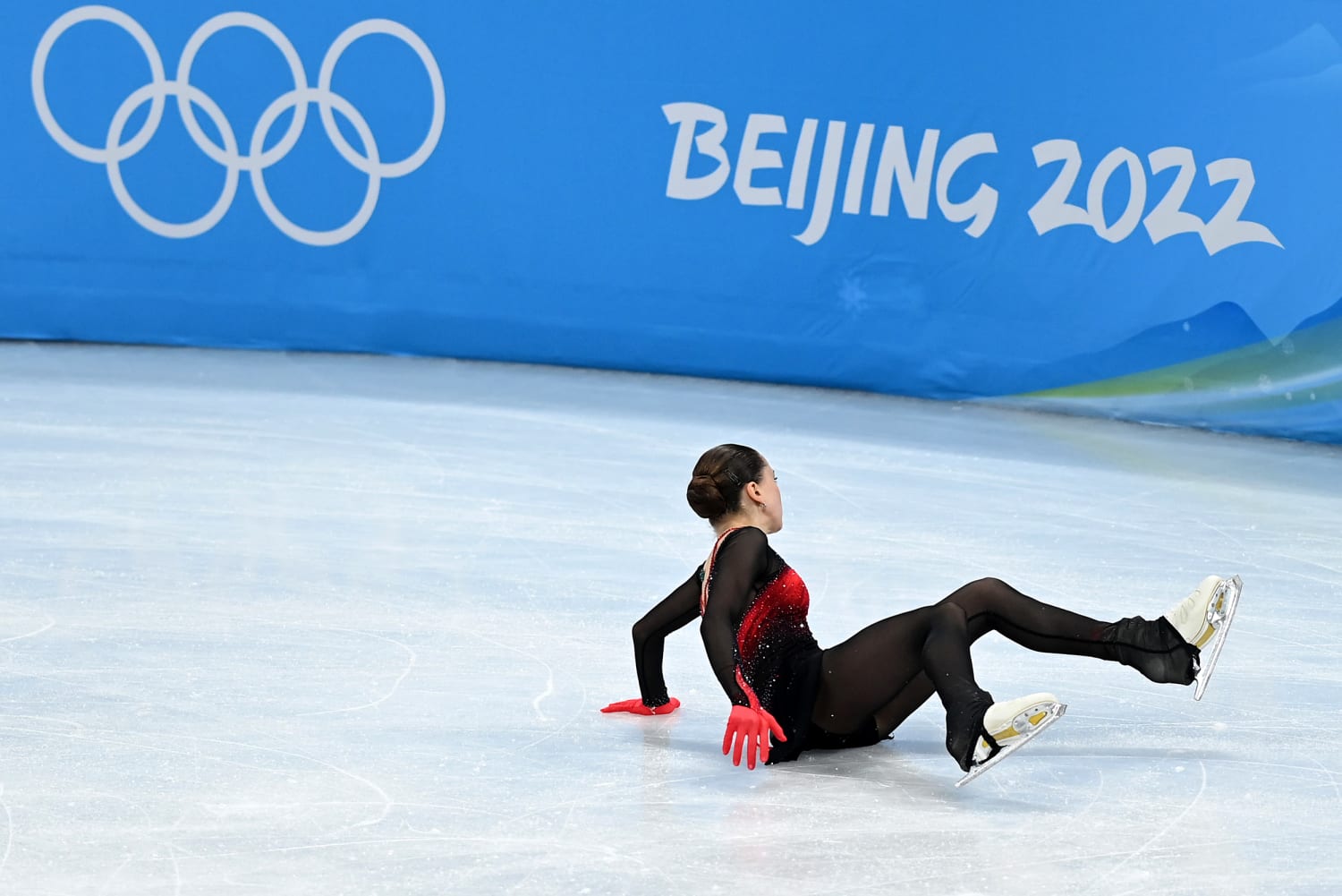 Russian figure skater Kamila Valieva falls to shocking 4th in womens final after Winter Olympics doping saga