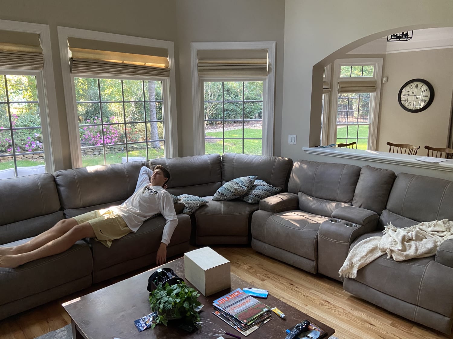 How We Quickly Made Our House Feel Homey After the Move — When She Roams