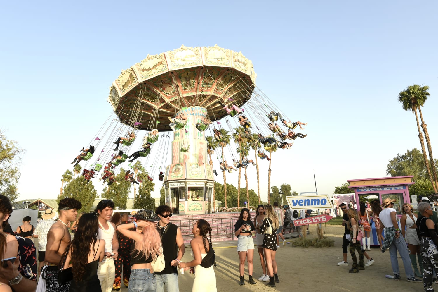 Influencers say the invite-only Revolve Festival at Coachella was a disaster pic picture