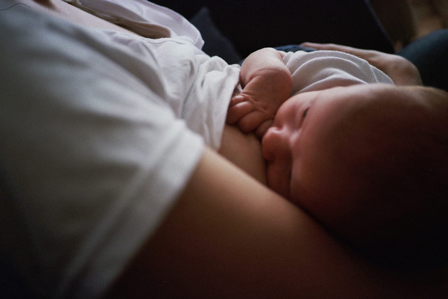 Why Breastfeeding Isn't the Answer to the Formula Shortage - The New York  Times