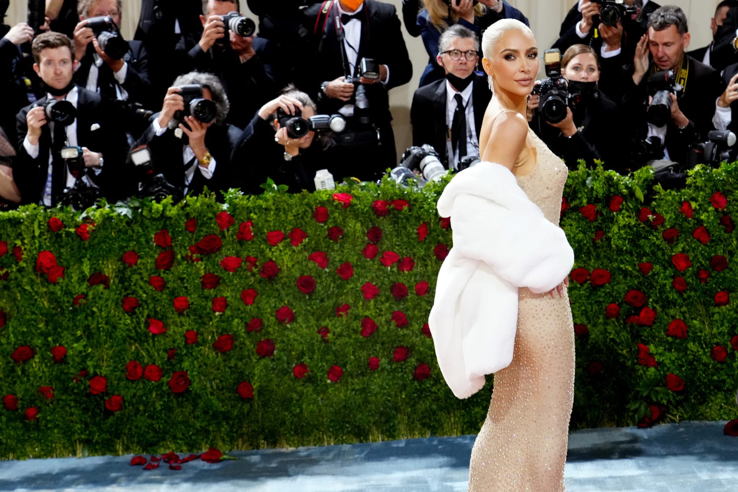 Met Gala 2023: Kim Kardashian Covers Curves in 50,000 Real Pearls | Us  Weekly