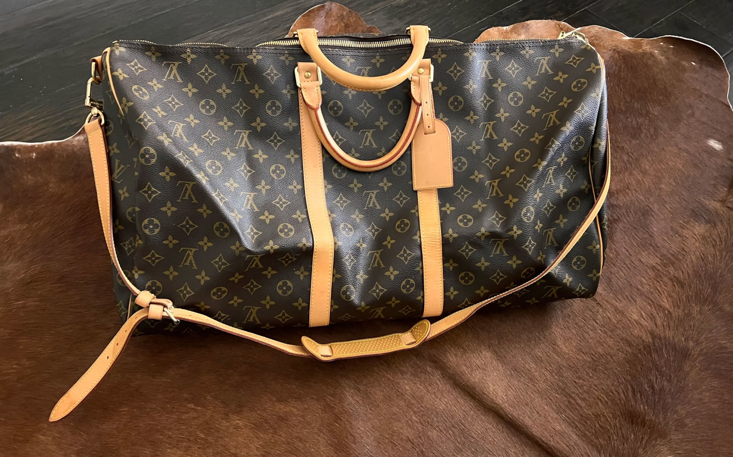 lv purse with red trim