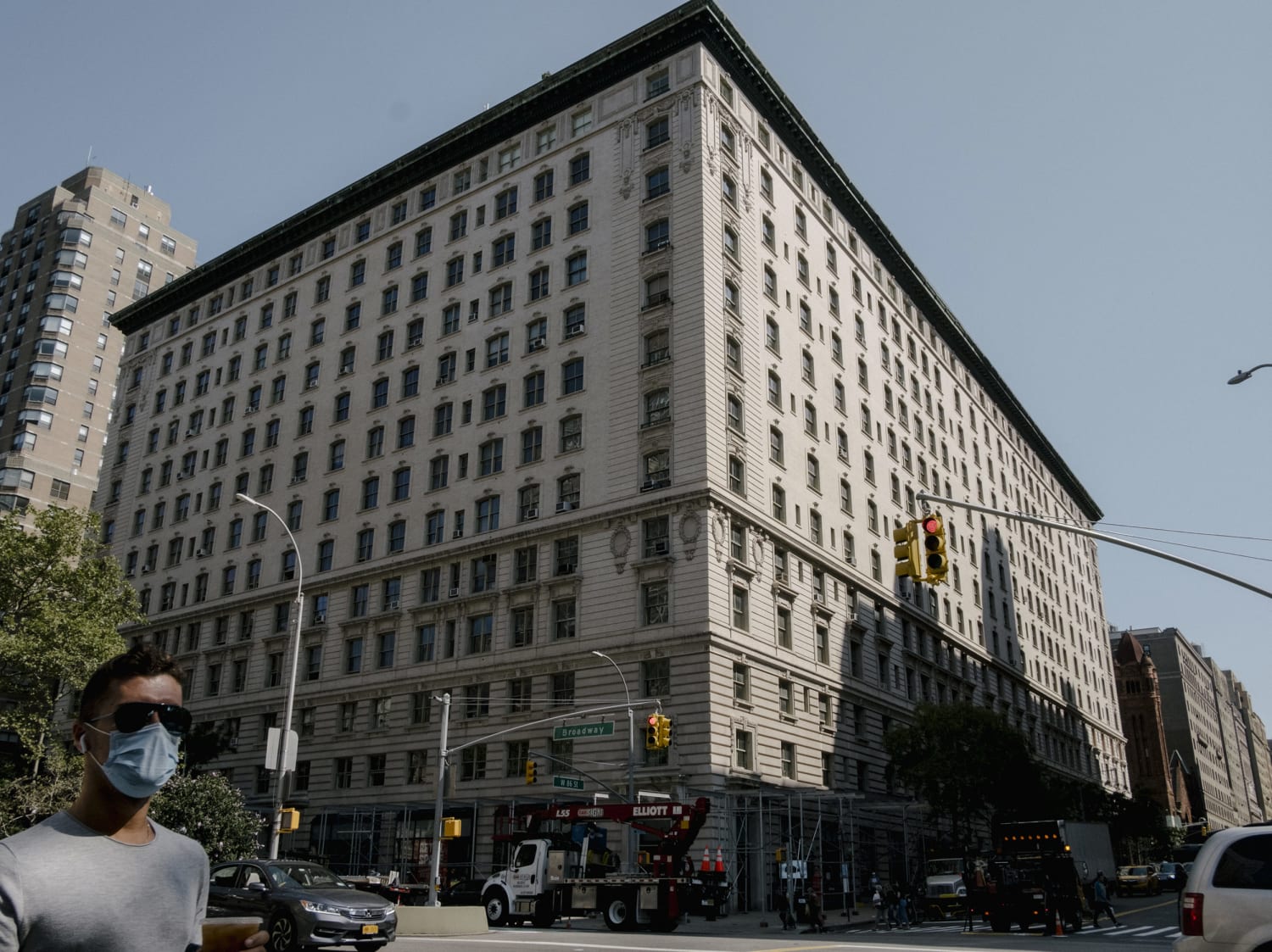 Only Murders in the Building' Is Filmed in a Real New York Building