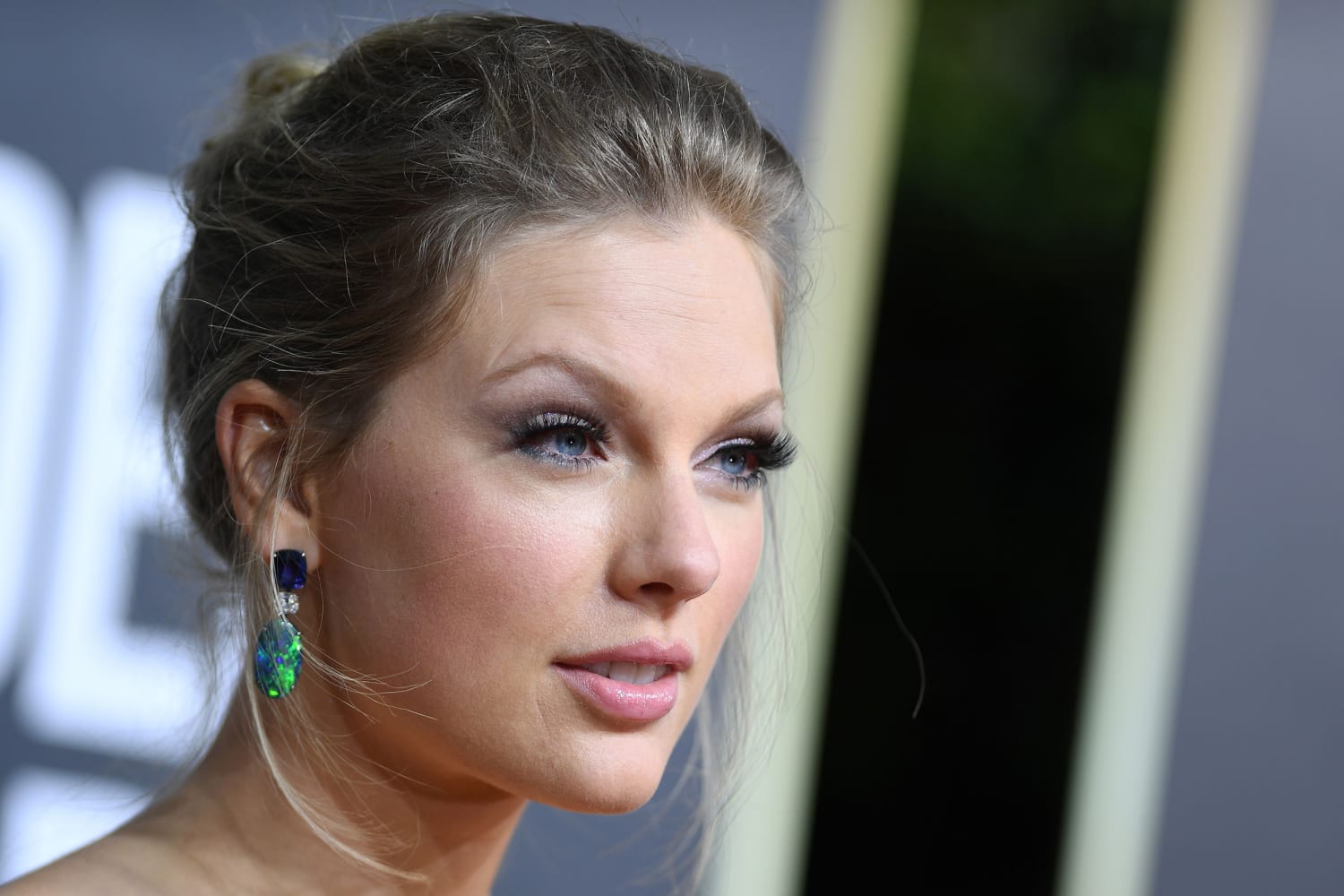 Taylor Swift is The Newest Celebrity Private Jet Controversy on The Viral  List - YPulse