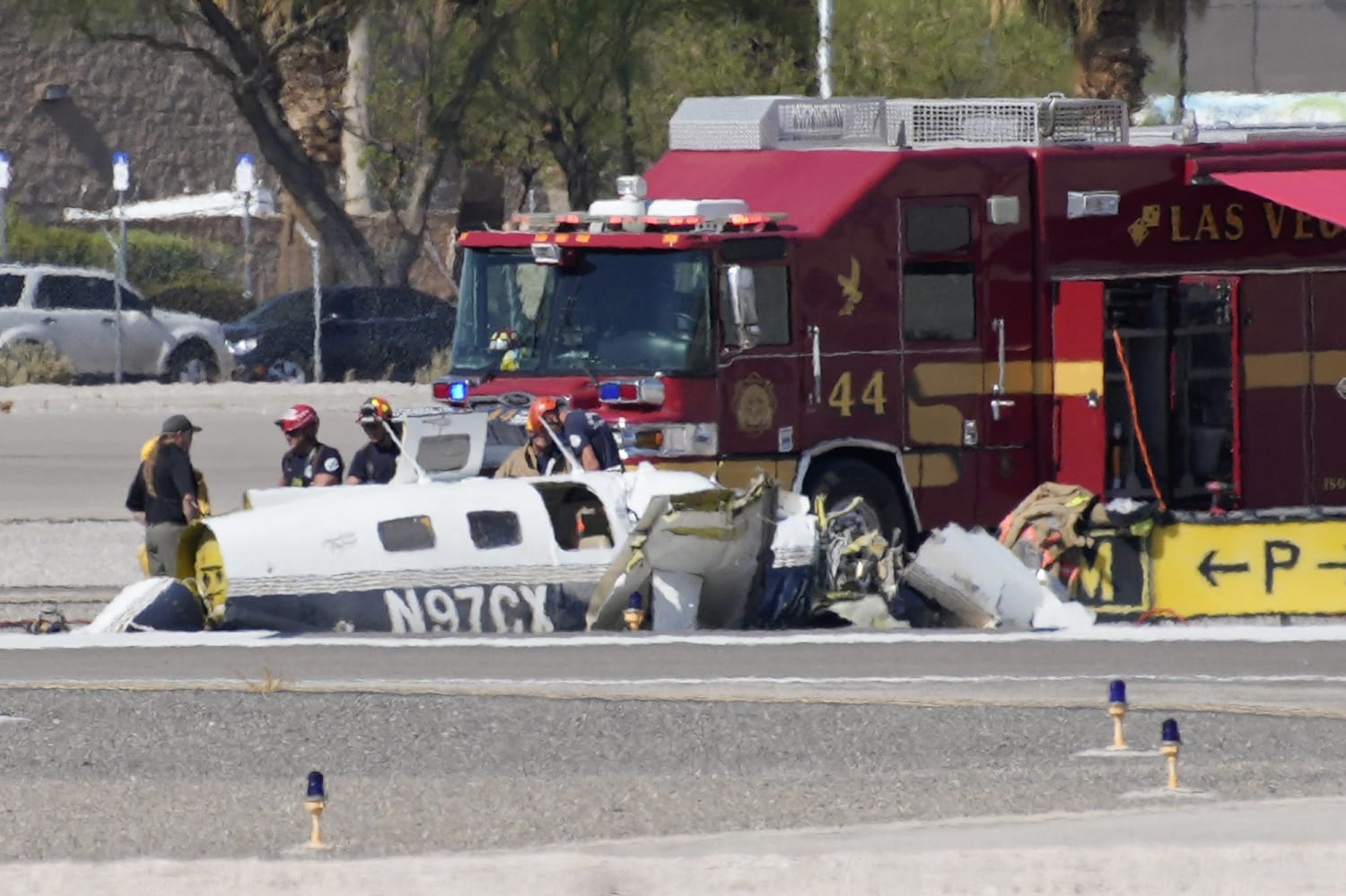 Small planes collide near Las Vegas, killing all four on board