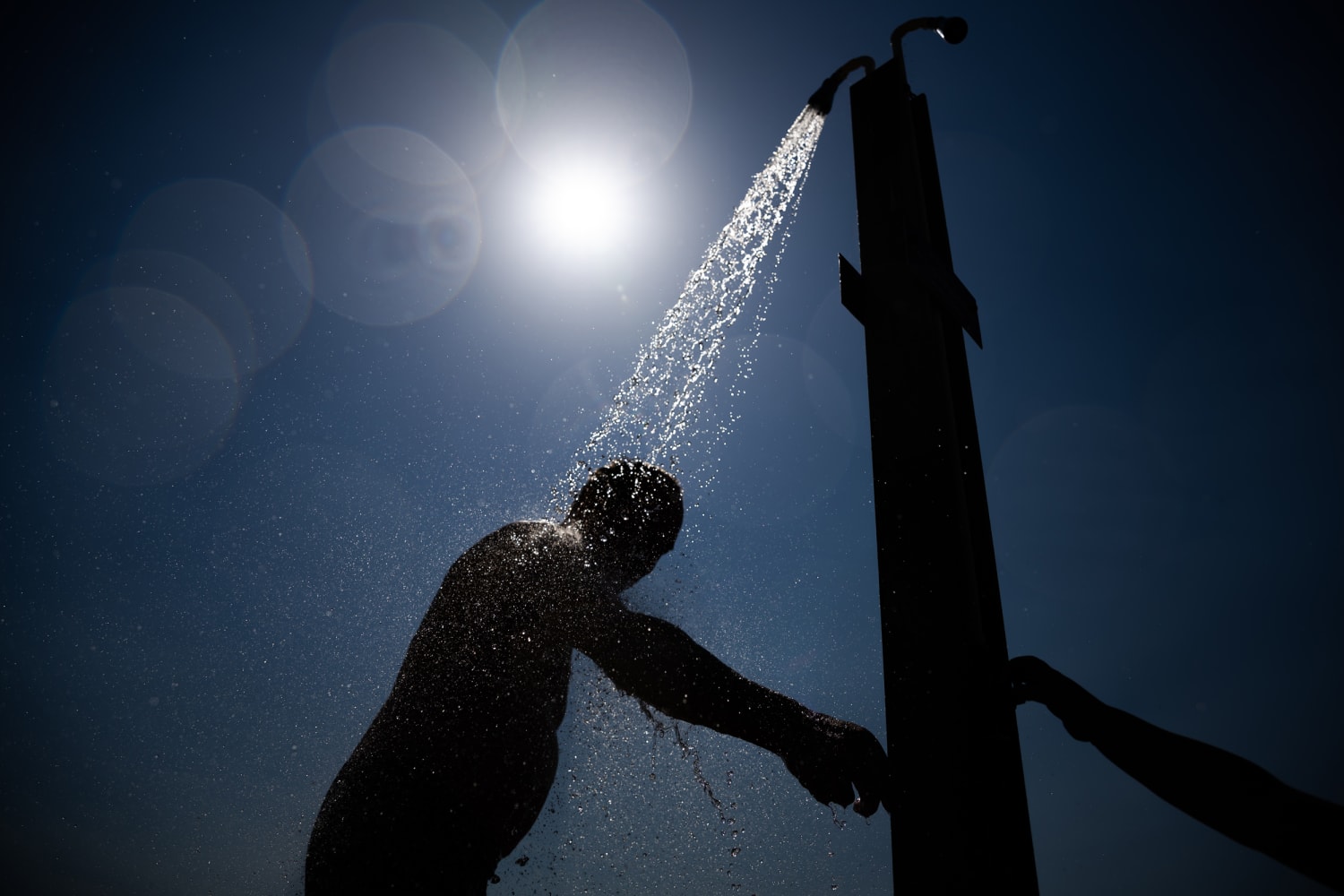 How to stay safe in a heat wave — and the dangers to look out for