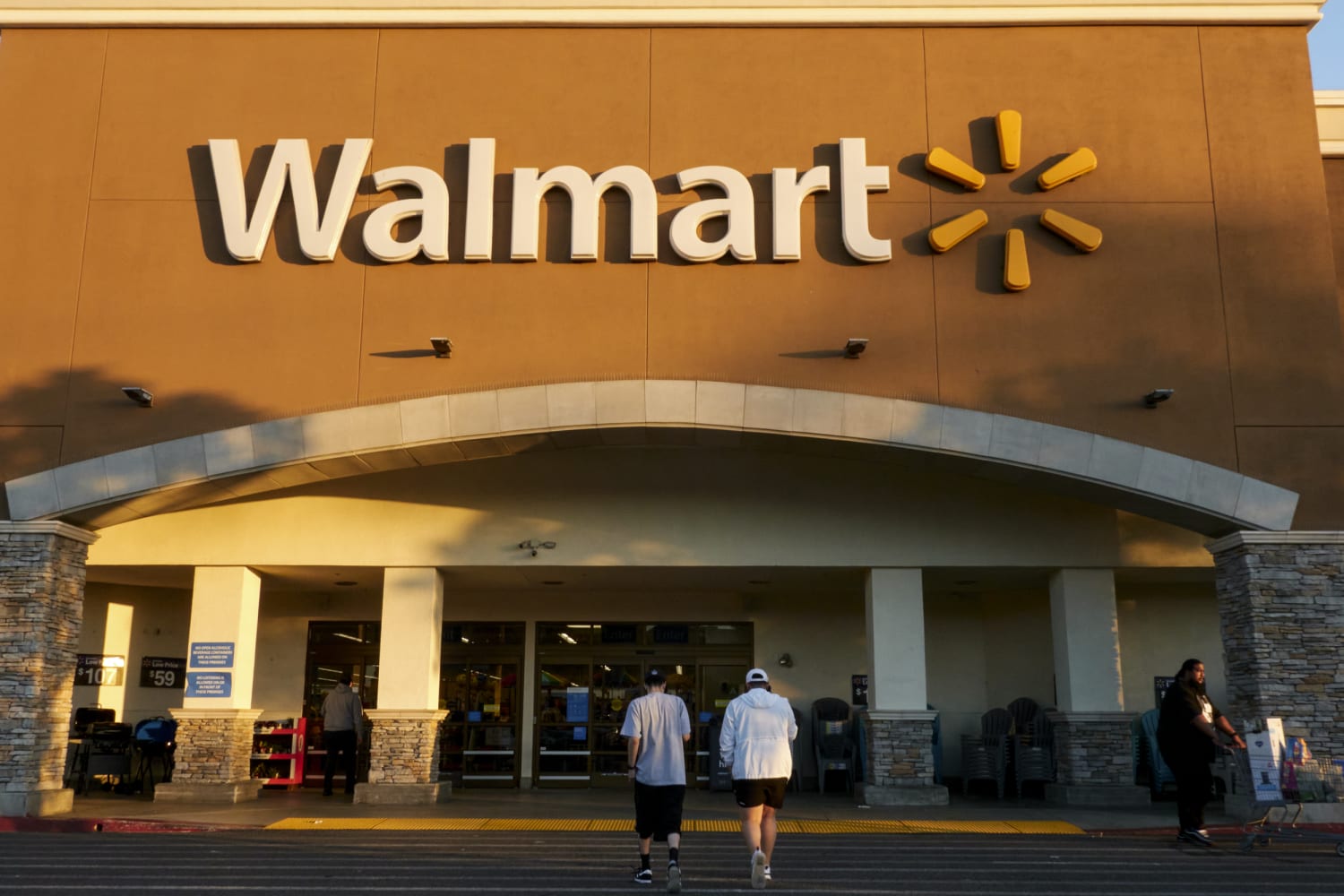 Walmart store hours: The retailer is cutting hours because of COVID-19